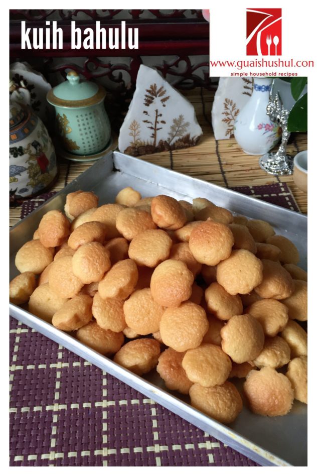 If You Don’t Have The Mould Try This Macaroon Looked Alike–Kueh Bahulu （蛋花糕）