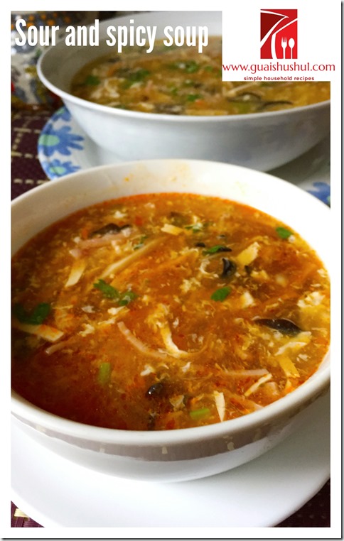 Chinese Classic Hot And Sour Soup (酸辣汤）